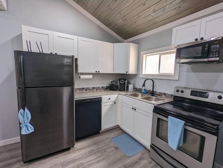 Summerlee Suite - Beautiful Remodeled Farmhouse Oak Hill Εξωτερικό φωτογραφία